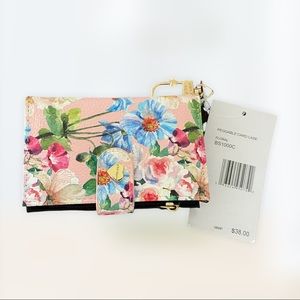 Women’s Wallet Betsey Johnson Peggable Card Case Trifold Floral Wallet